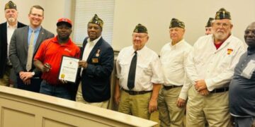 VFW Post 4995 recognizes local heroes at city council meeting.